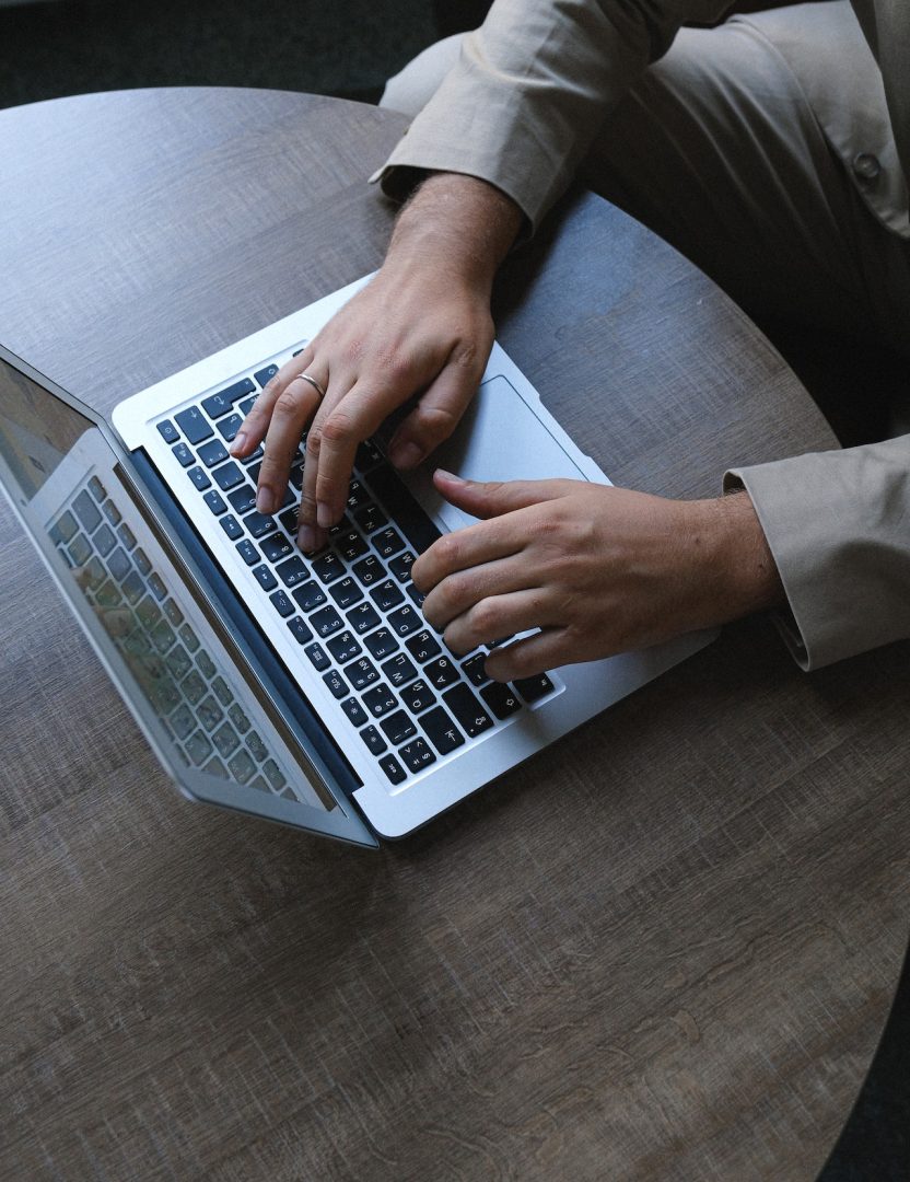 pexels-anna-shvets-5325103